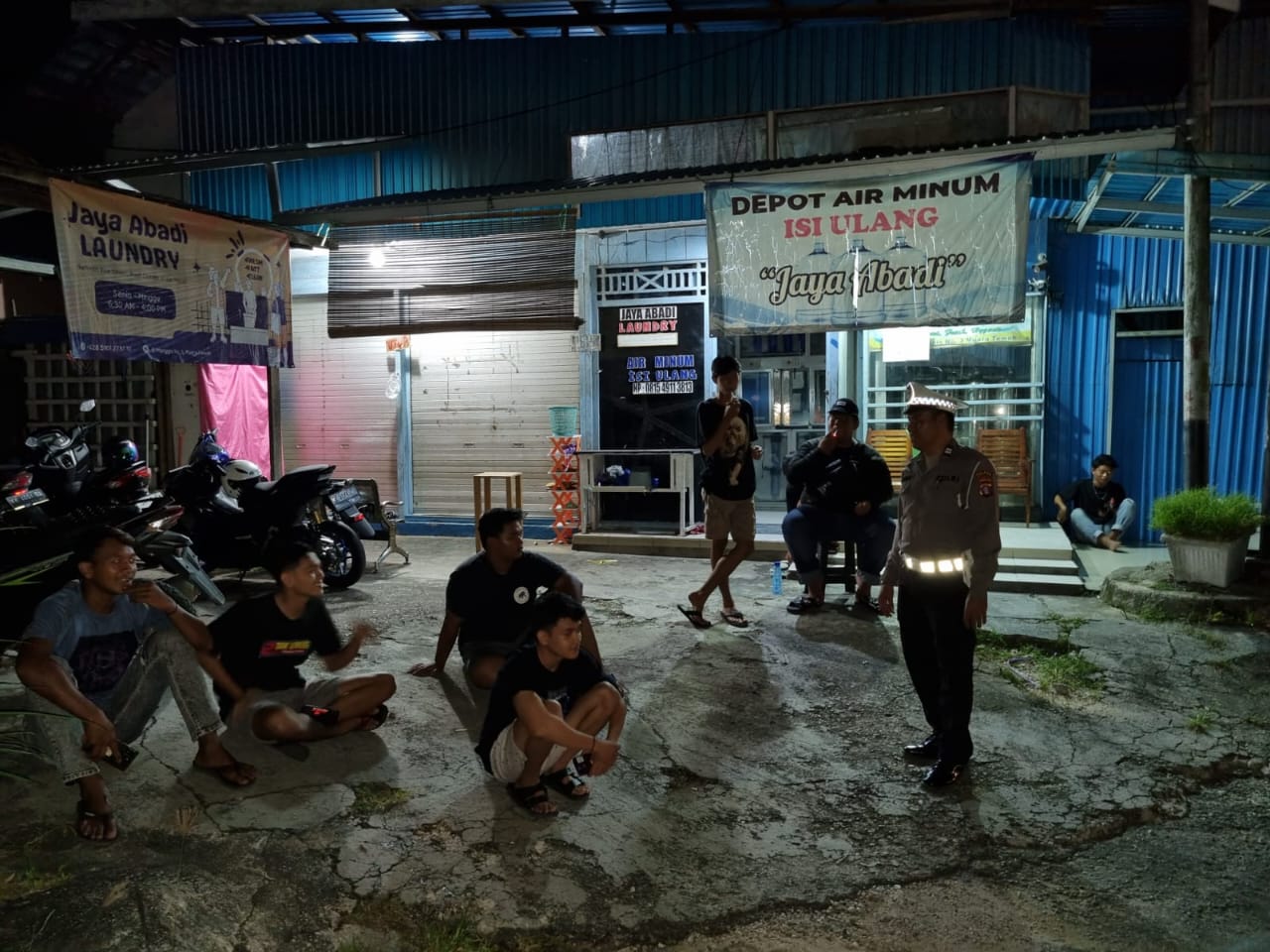 Putus Penyebaran Radikalisme, Polsek Teweh Tengah Berikan Himbauan Kepada Masyarakat Tentang Bahaya Terorisme