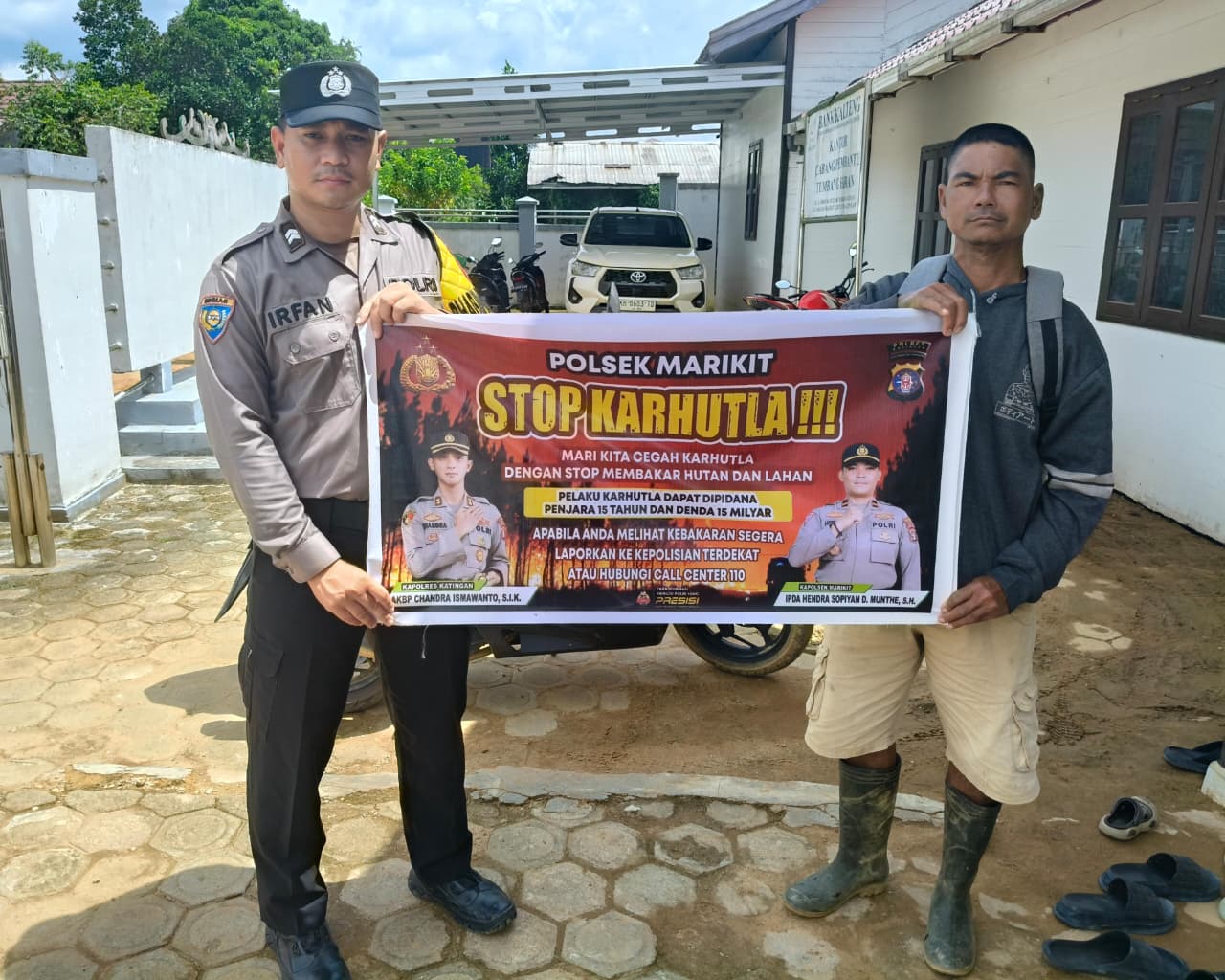 Personil Polsek Marikit Melaksanakan Sosialisasi Tentang Larangan Membakar Hutan Dan Lahan.