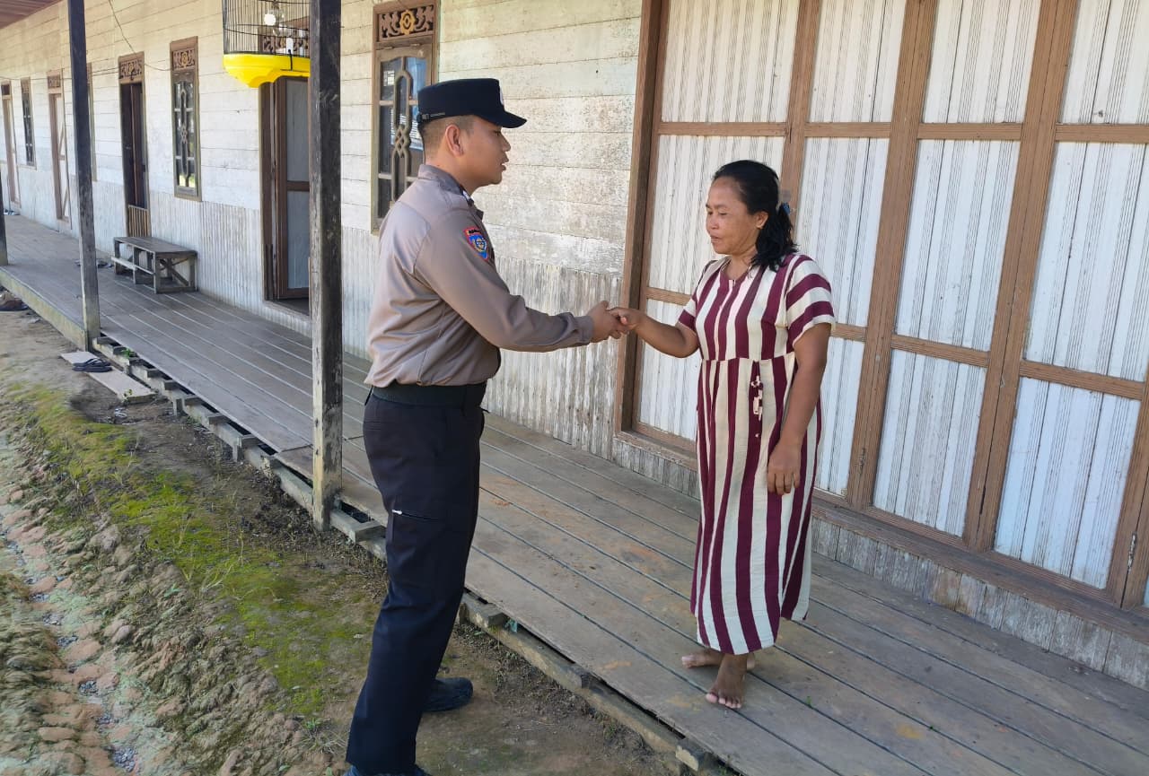 Tingkatkan Sitkamtibmas yang Kondusif ,Polsek Marikit laksanakan Patroli ke Obvit dan pemukiman warga.