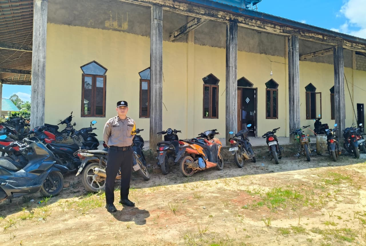 Tingkatkan kenyamanan beribadah, Pers Polsek Marikit Laksanakan PAM