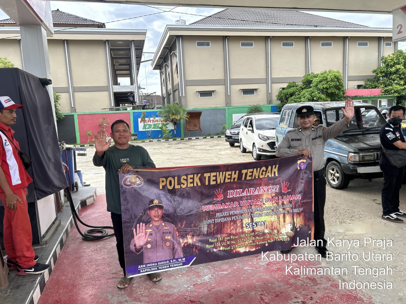 Jaga Kelestarian Hutan, Polsek Teweh Tengah Sampaikan Stop Karhutla Ke Warga