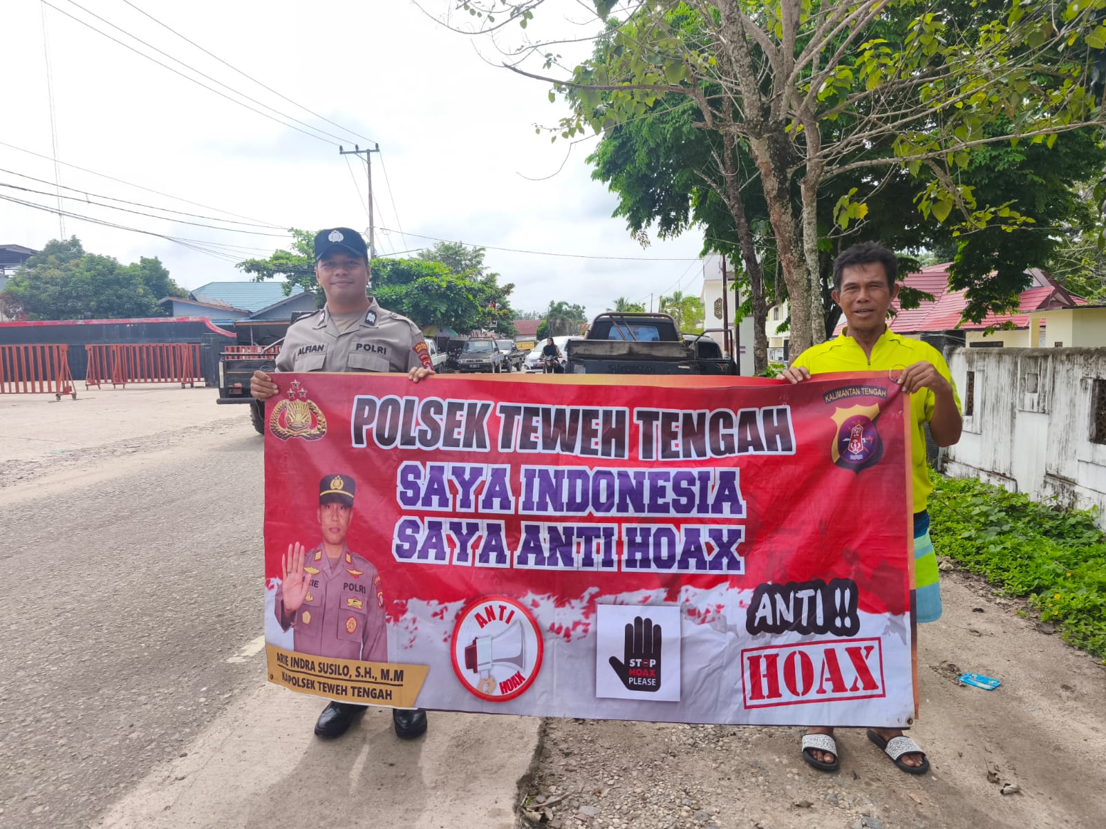 Saring Sebelum Sharing, Polsek Teweh Tengah Himbau Masyarakat Agar Tidak Mudah Percaya Mengenai Berita Hoax