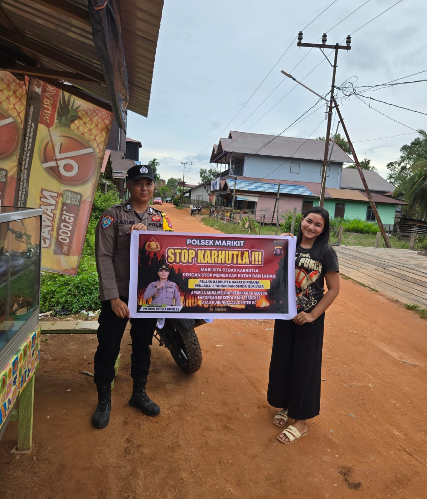 Polsek Marikit Sosialisasi Kebakaran Hutan dan Lahan (Karhutla) pada warga desa di Kecamatan Marikit.