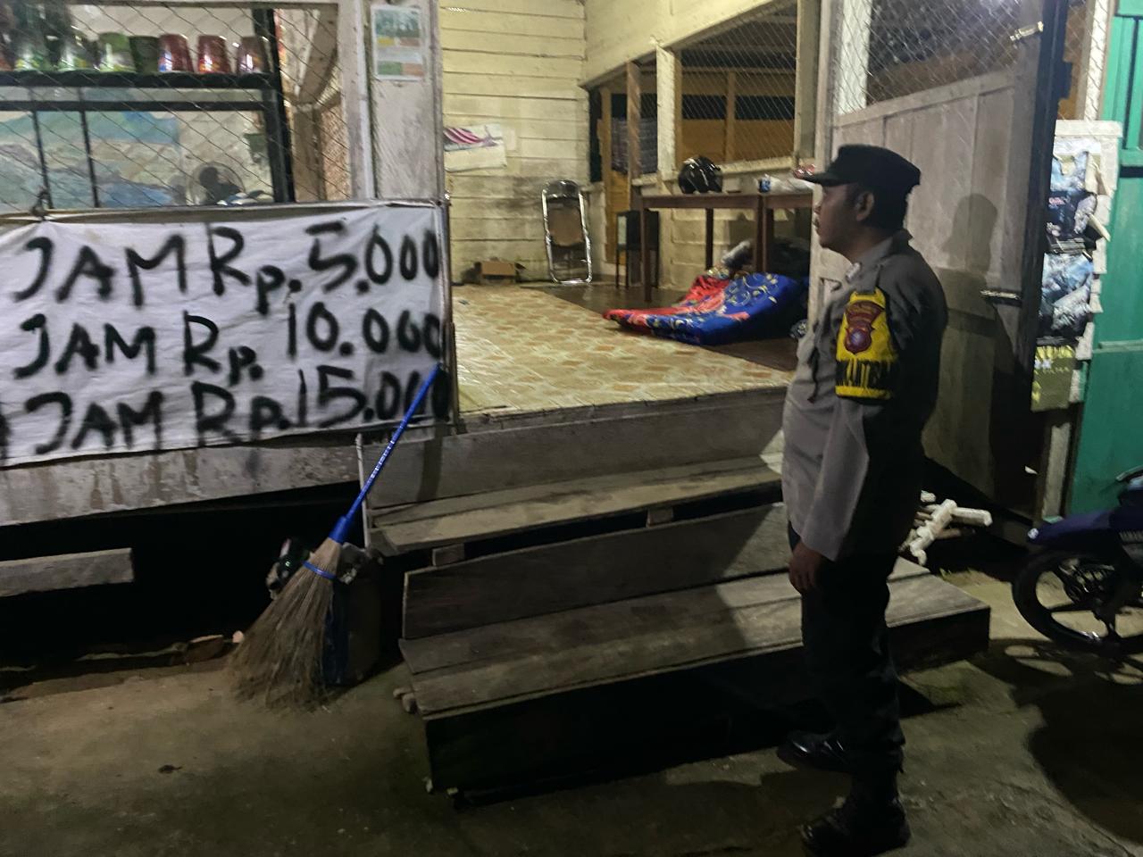 Piket Polsek Patroli kepertokoan diwilkum Polsek Delang