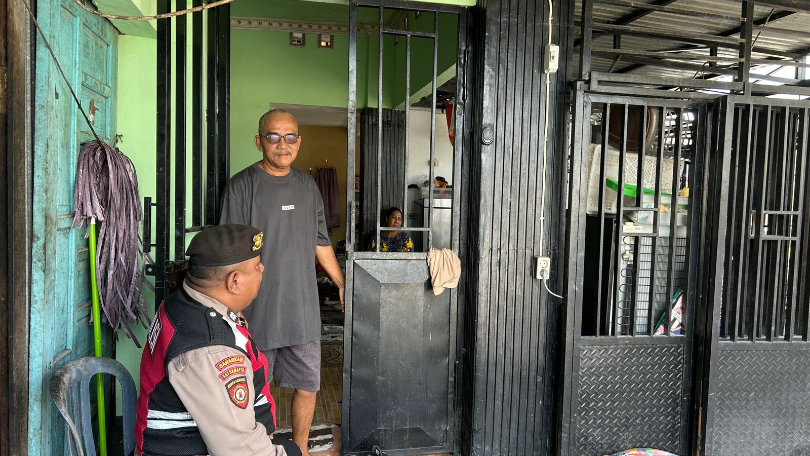 Personel Samapta Polres Katingan Laksanakan Patroli Siang di Daerah Rawan Tindak Pidana.