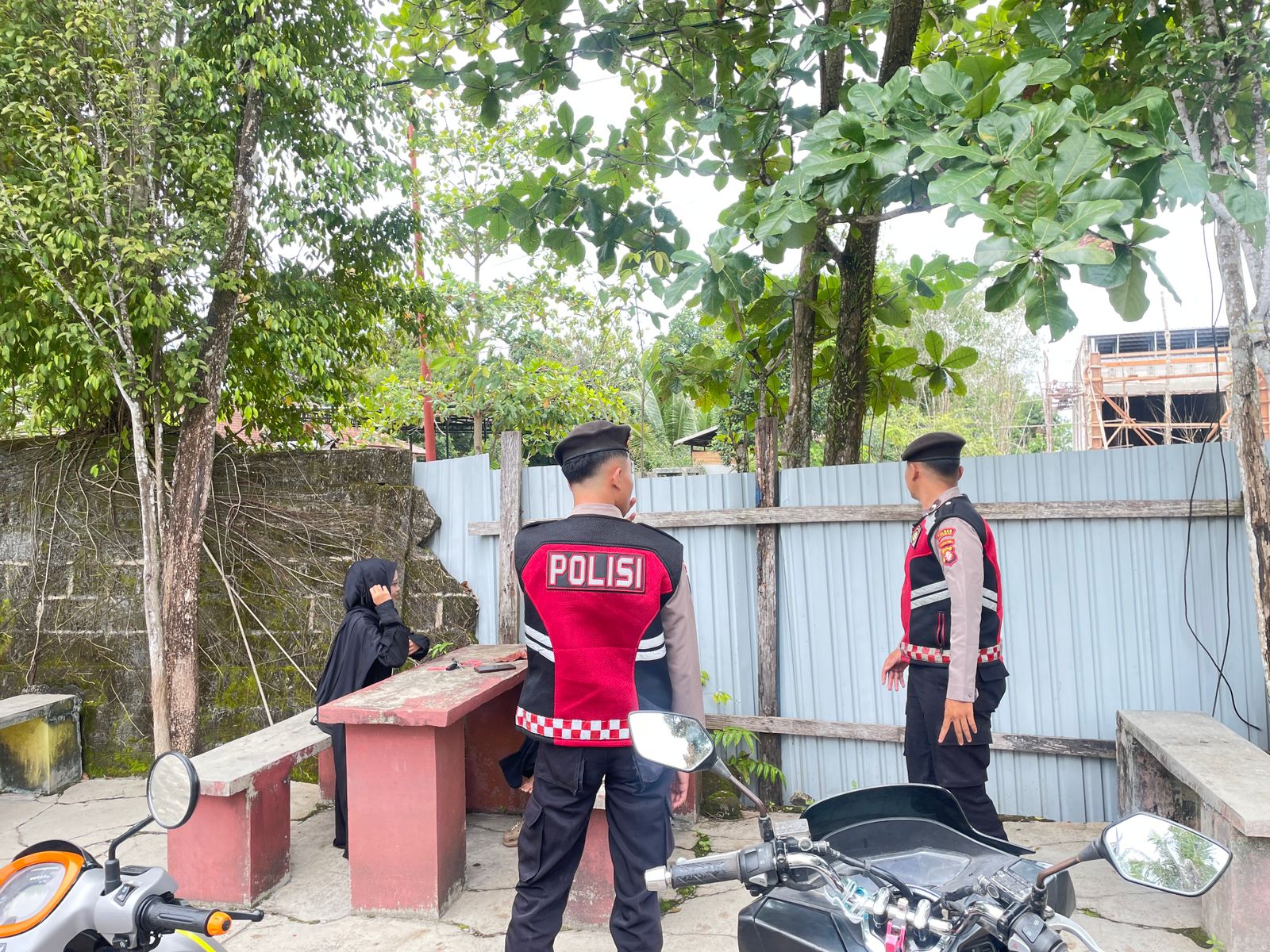 Personel Samapta Polres Katingan Laksanakan Patroli Siang di Daerah Rawan Tindak Pidana.