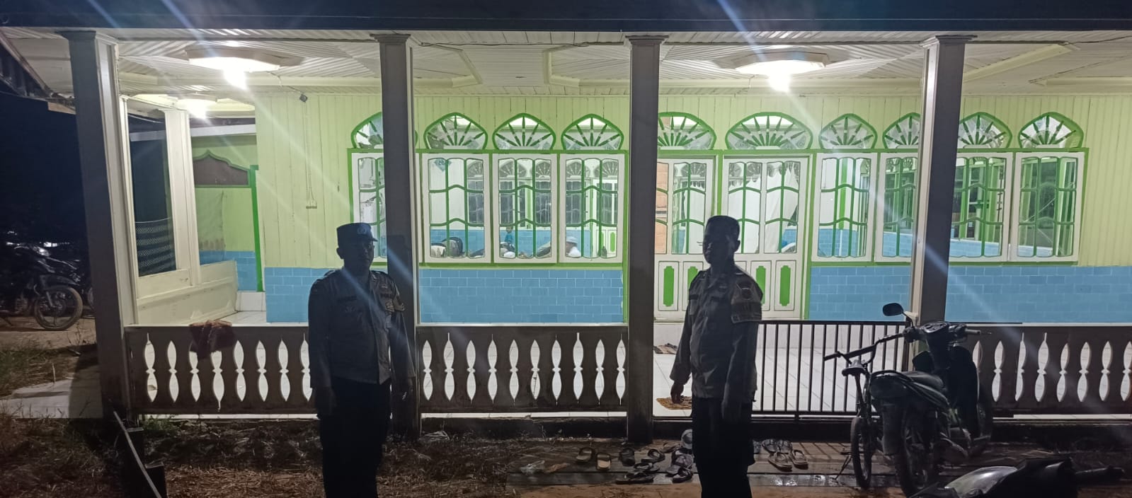 ‎Ciptakan rasa aman selama Ramadhan 2026, Polsek Katingan Hulu dan Bukit Raya Polres Katingan Amankan Ibadah sholat Taraweh diwilayah Kecamatan Katingan Hulu Kabupaten Katingan.