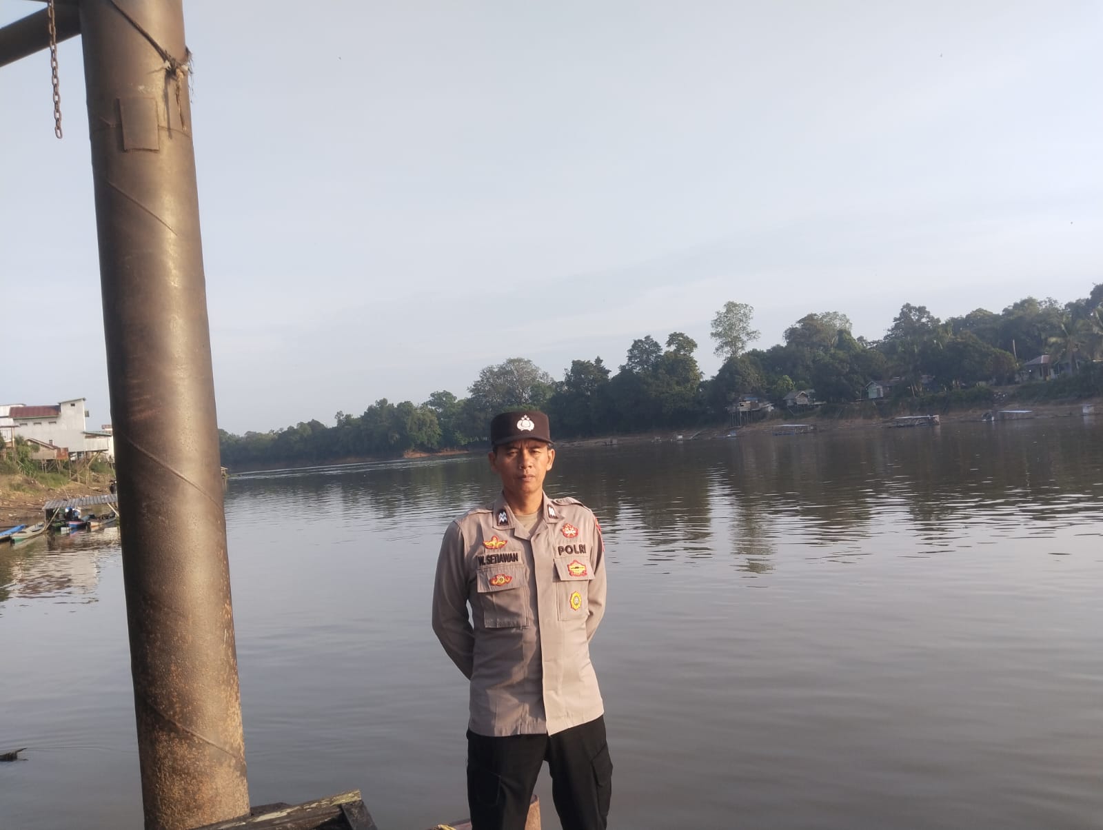 Piket Polsek Bulik Cek debit air di Kelurahan Nanga Bulik