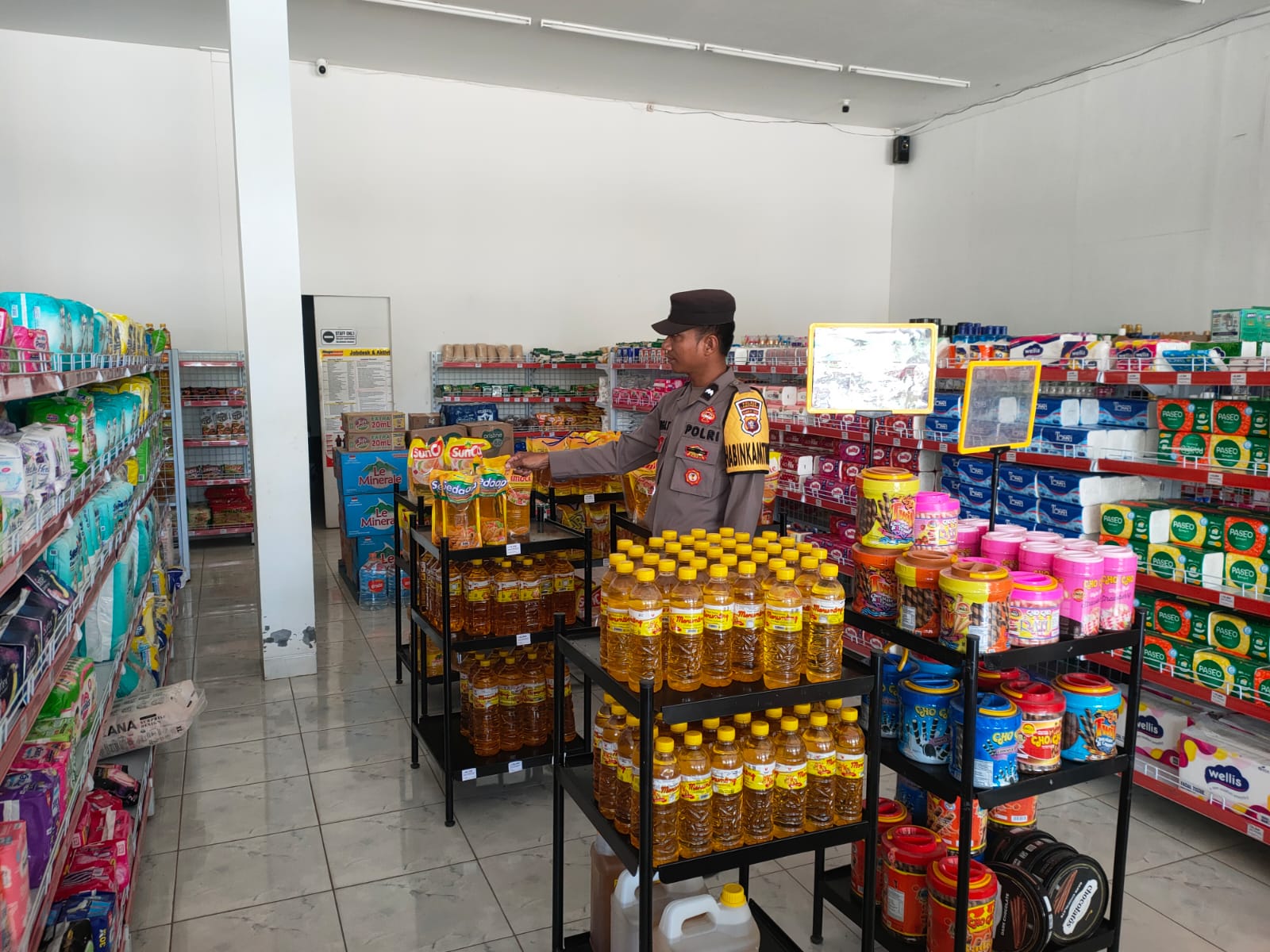 Polsek Sematu jaya Polres Lamandau terus melakukan upaya dalam menjaga keamanan dan ketertiban masyarakat (Kamtibmas) di wilayah hukumnya