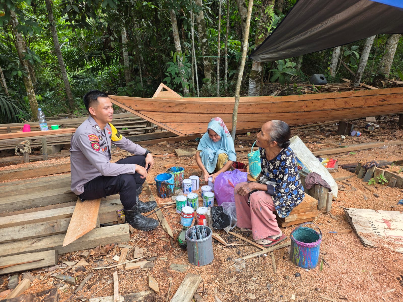 BHABINKAMTIBMAS POLSEK KATINGAN HULU SAMBANGI WARGA.