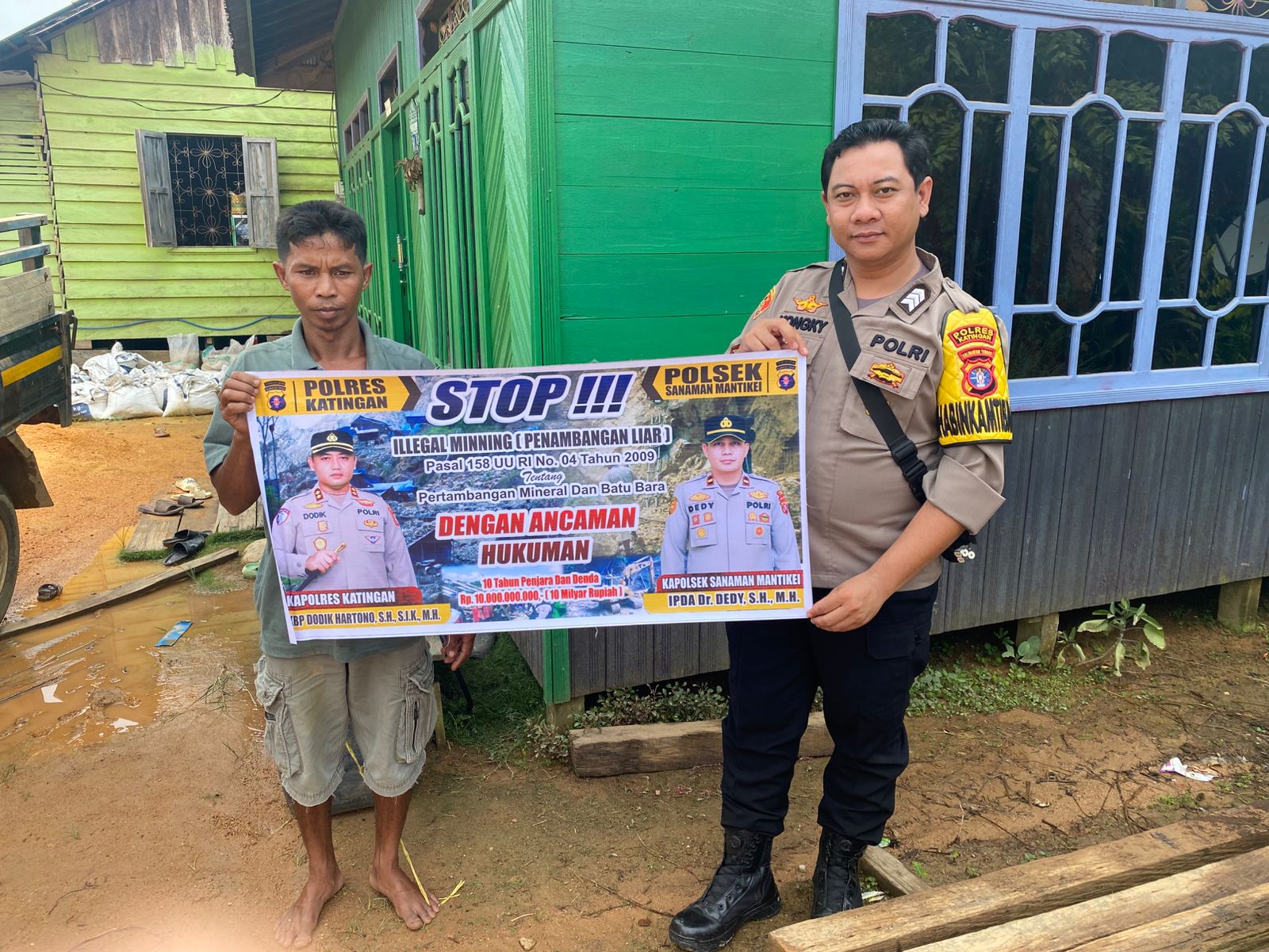 Bhabinkamtibmas Desa Tumbang Atei Sosialisasi tentang larangan Illegal Mining.