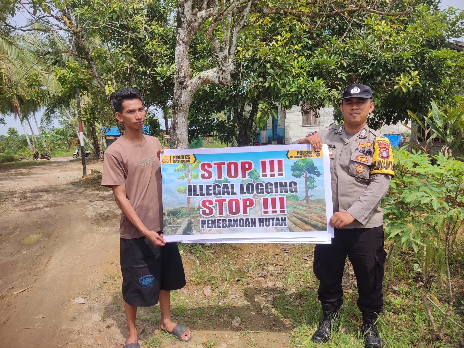 Personil Polsek Tws Garing dan Pulau Malan rutin sosialisasi larangan ilegal Logging dan Ilegal Mining.