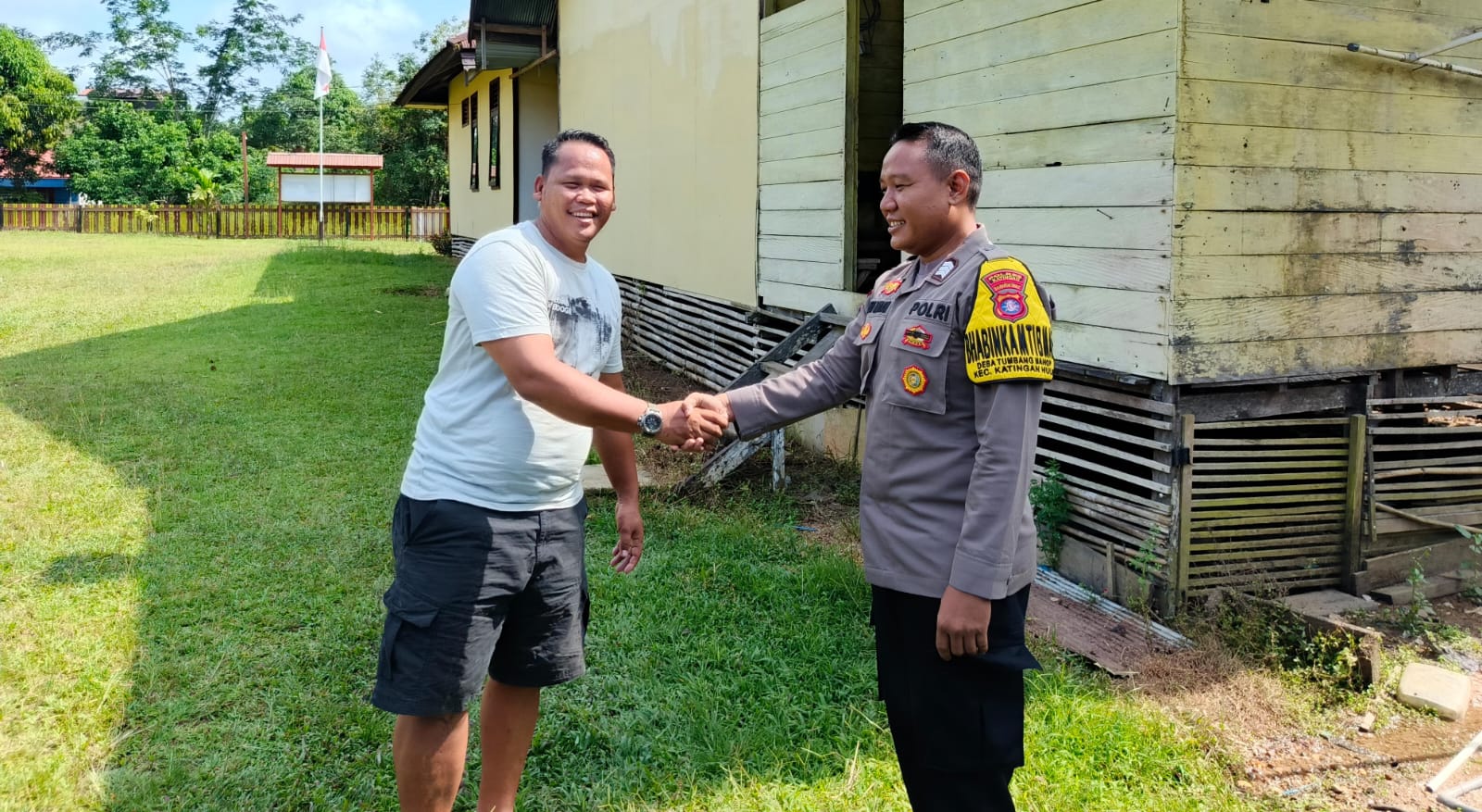 BHABINKAMTIBMAS POLSEK KATINGAN HULU SAMBANGI WARGA.