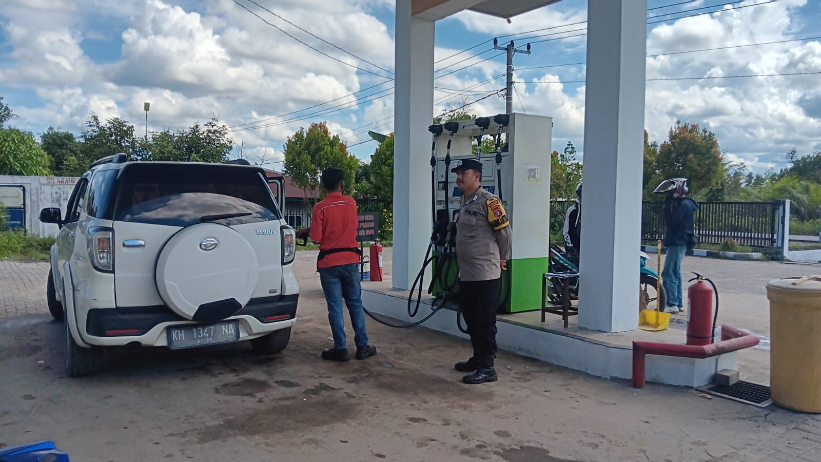 Cegah gangguan Kamtibmas di wilayah hukumnya Personil Polsek Tasik payawan Cek situasi kamtibmas di Objek vital nasional.