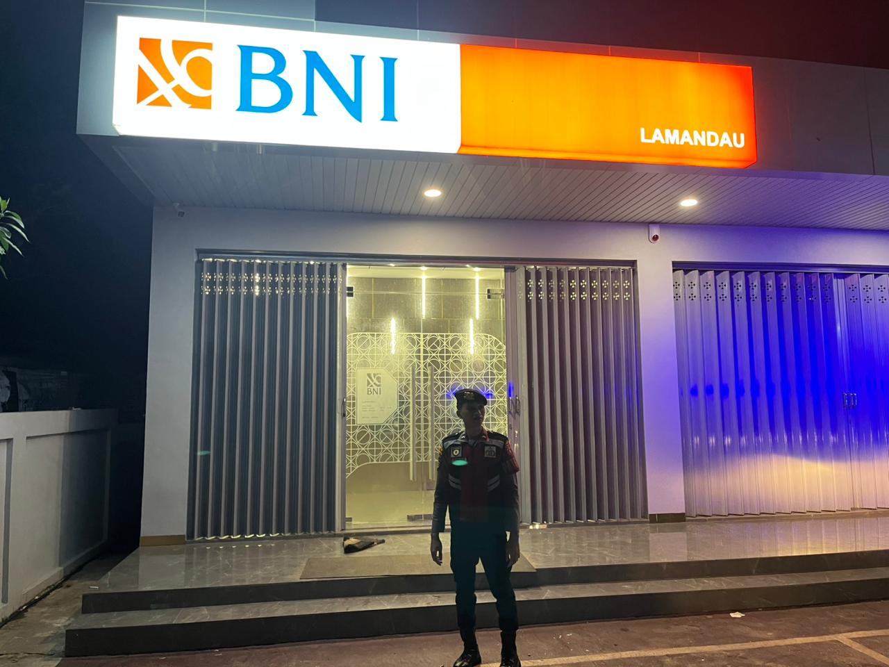 Piket Samapta melaksanakan Patroli di Objek-objek Vital Bank ATM