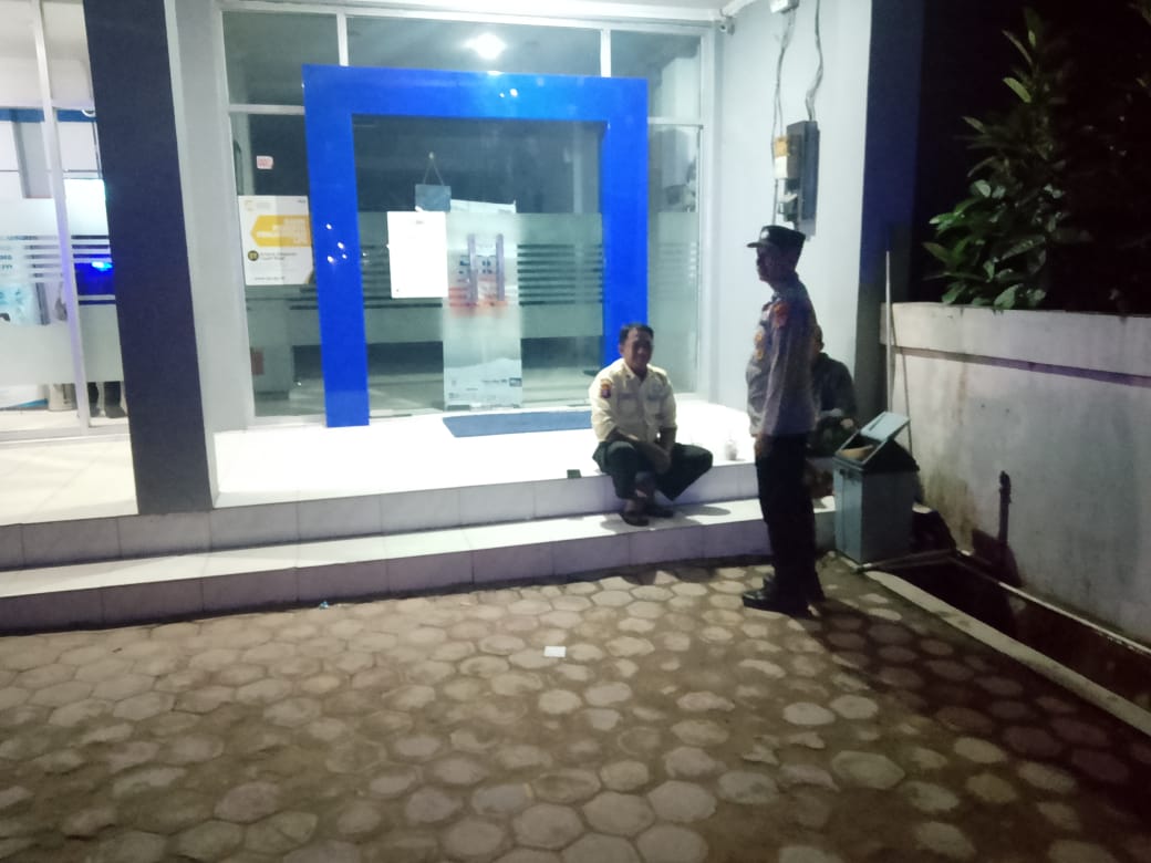 Ciptakan Rasa Aman, Polsek Bulik Patroli Dialogis dengan Satpam Bank