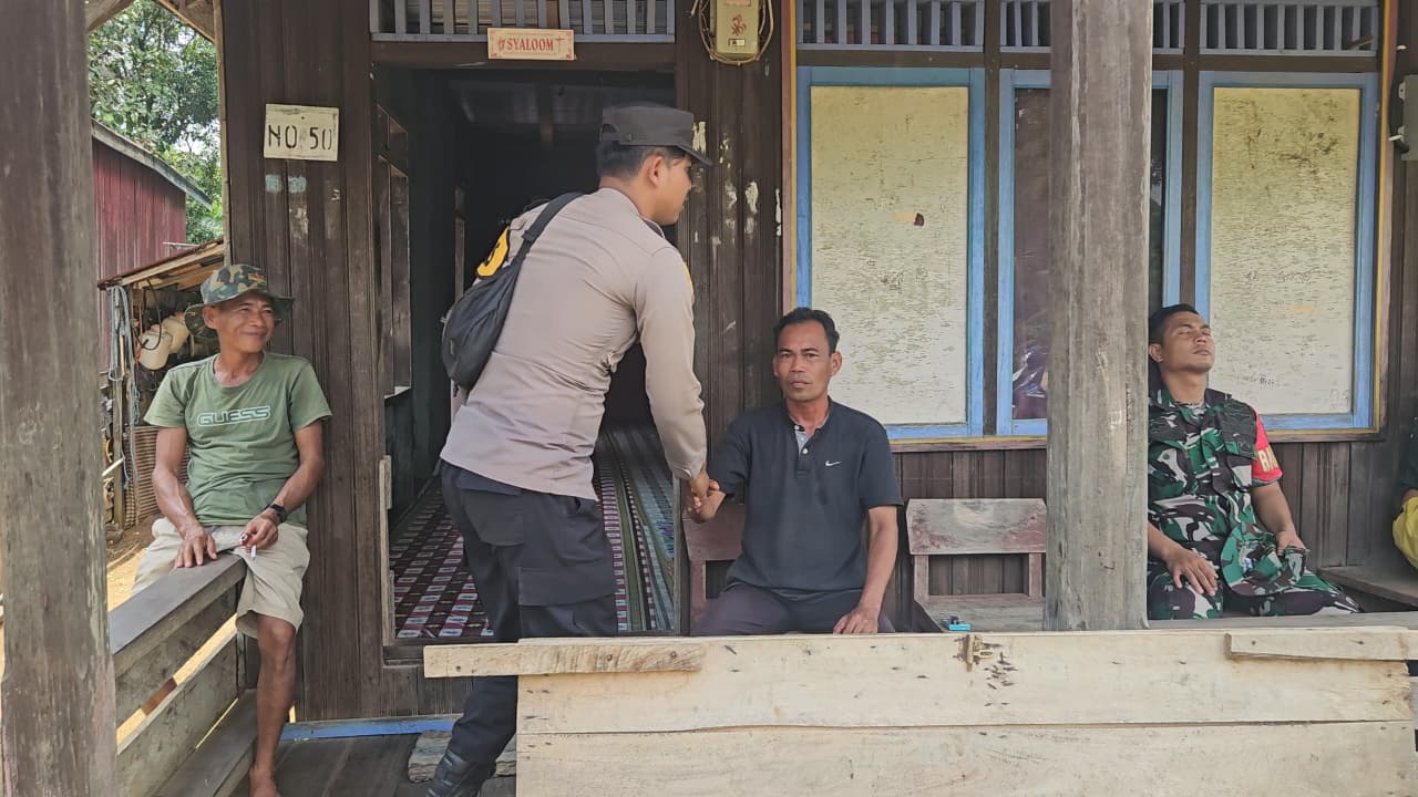 Bhabinkamtibmas Laksanakan Sambang Kamtibmas di Desa Lubuk Ijo