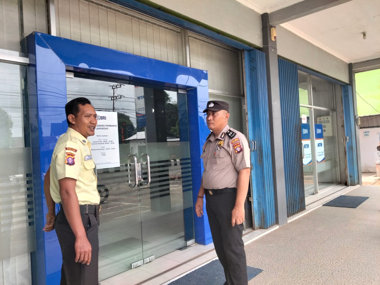 Ciptakan Rasa Aman, Polsek Bulik Patroli Dialogis dengan Satpam Bank