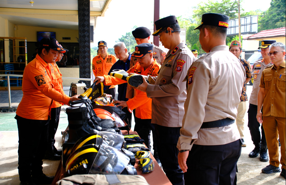 Kunjungan Kerja Wakapolda Kalteng di Polres Lamandau, Tekankan Peningkatan Kinerja Personel