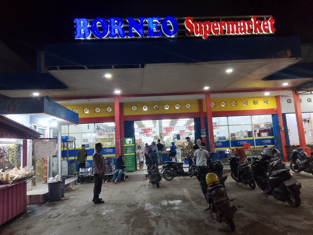 Piket Patroli Polsek Bulik Sambangi Toko Alfamart di Wilkum Guna Cegah Gangguan Kamtibmas