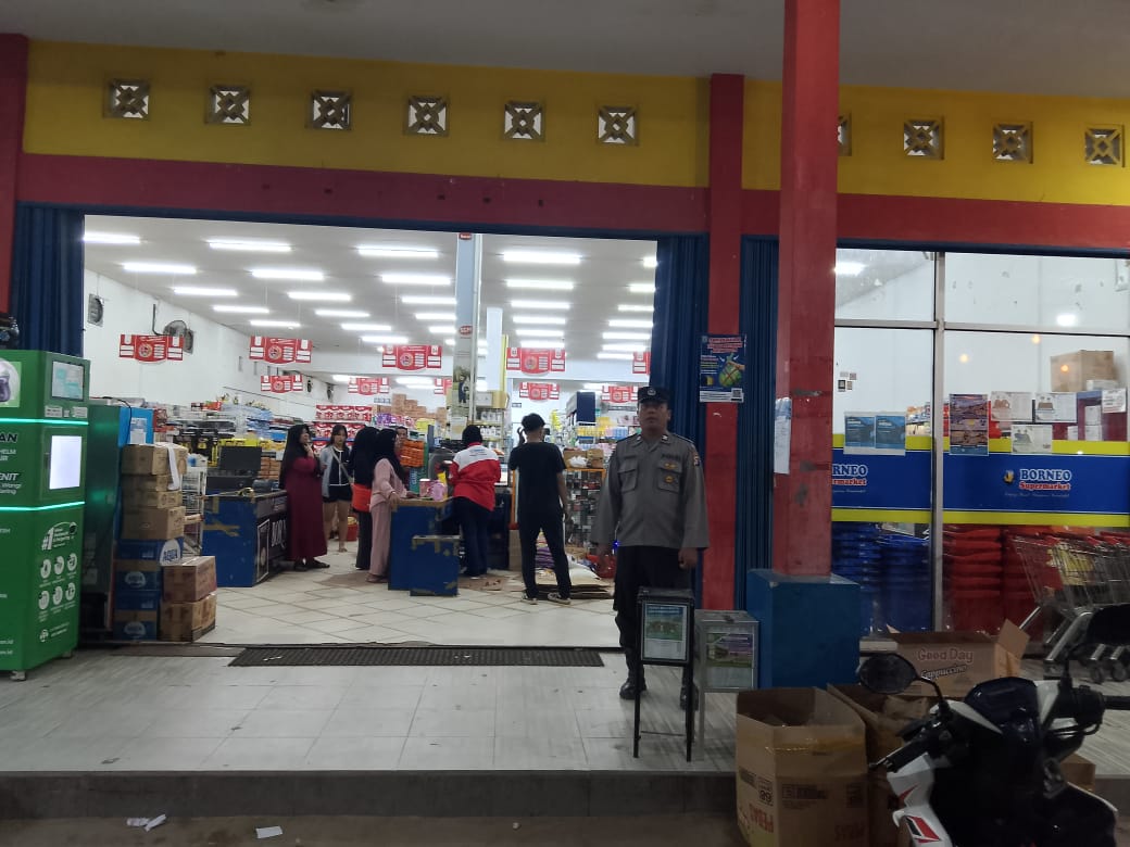 Patroli Polsek Bulik Sambangi Toko Modern, Cegah Aksi Kejahatan