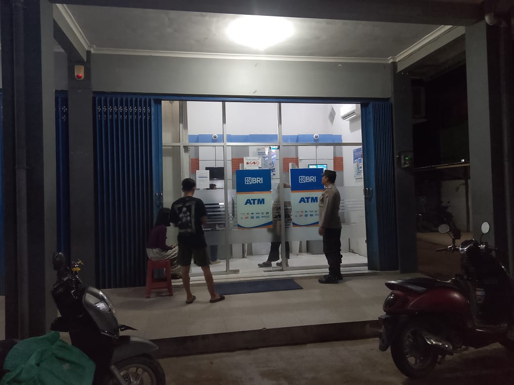 Cegah Gangguan Kamtibmas, Piket Polsek Bulik Patroli ATM