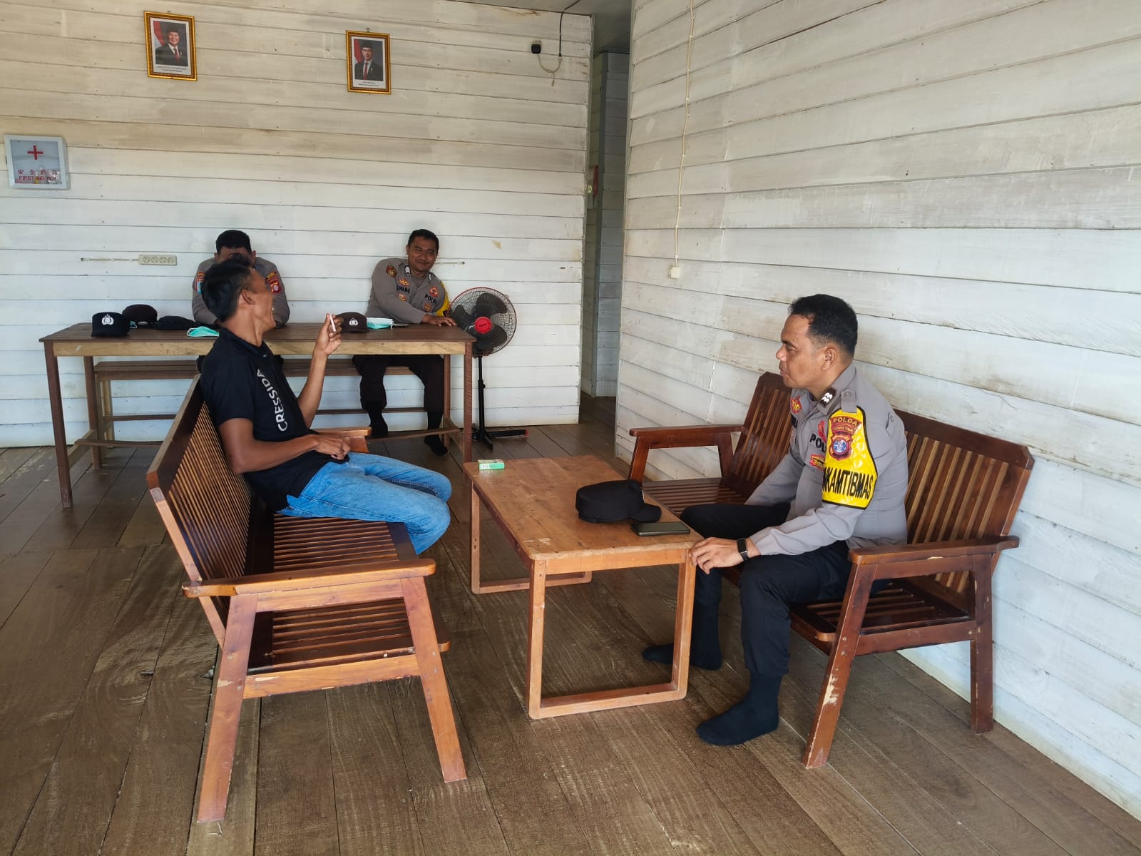 Polsek Marikit Patroli Dialogis diareal Pembibitan PT AHS Wilayah Kec. Marikit, Kab. Katingan
