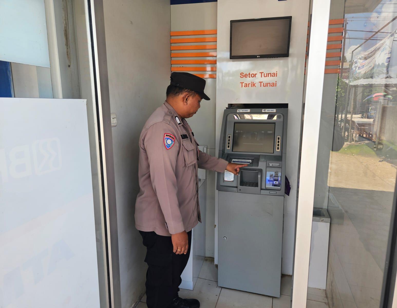 Polda Kalteng, Polres Lamandau, Polsek Sematu Jaya.melaksanakan giat patroli untuk mengantisipasi maraknya aksi tindak kejahatan terutama antisipasi curas, curat dan curanmor (3C)