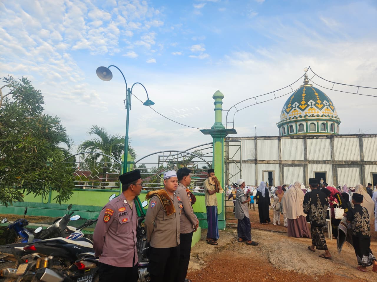 PENGAMANAN IBADAH SHOLAT HARI RAYA IDUL ADHA 1447 H / 2026 M OLEH POLSUBSEKTOR MENTHOBI RAYA.