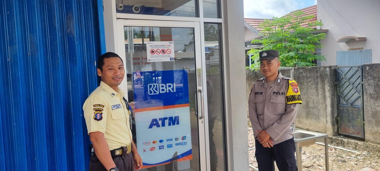 Tingkatkan keamanan di momen hari raya, Polsek Sematu Jaya sampaikan pesan kamtibmas kepada petugas bank