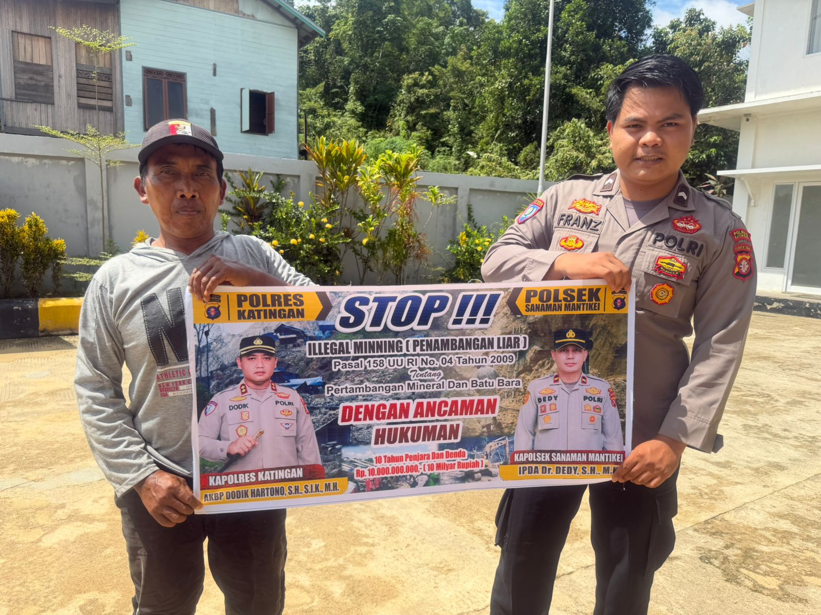 Bhabinkamtibmas Desa Tumbang Kaman Sosialisasi tentang larangan Illegal Mining.