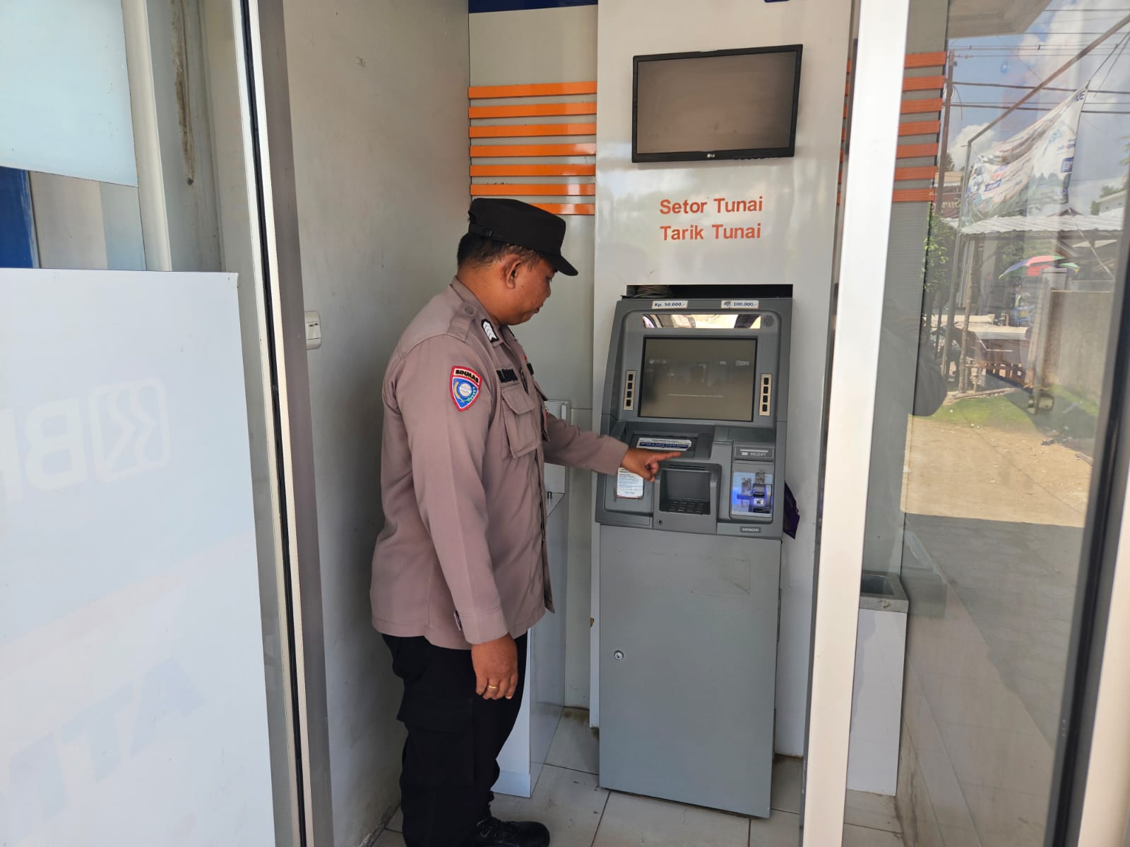 Polda Kalteng, Polres Lamandau, Polsek Sematu Jaya.melaksanakan giat patroli untuk mengantisipasi maraknya aksi tindak kejahatan terutama antisipasi curas, curat dan curanmor (3C)