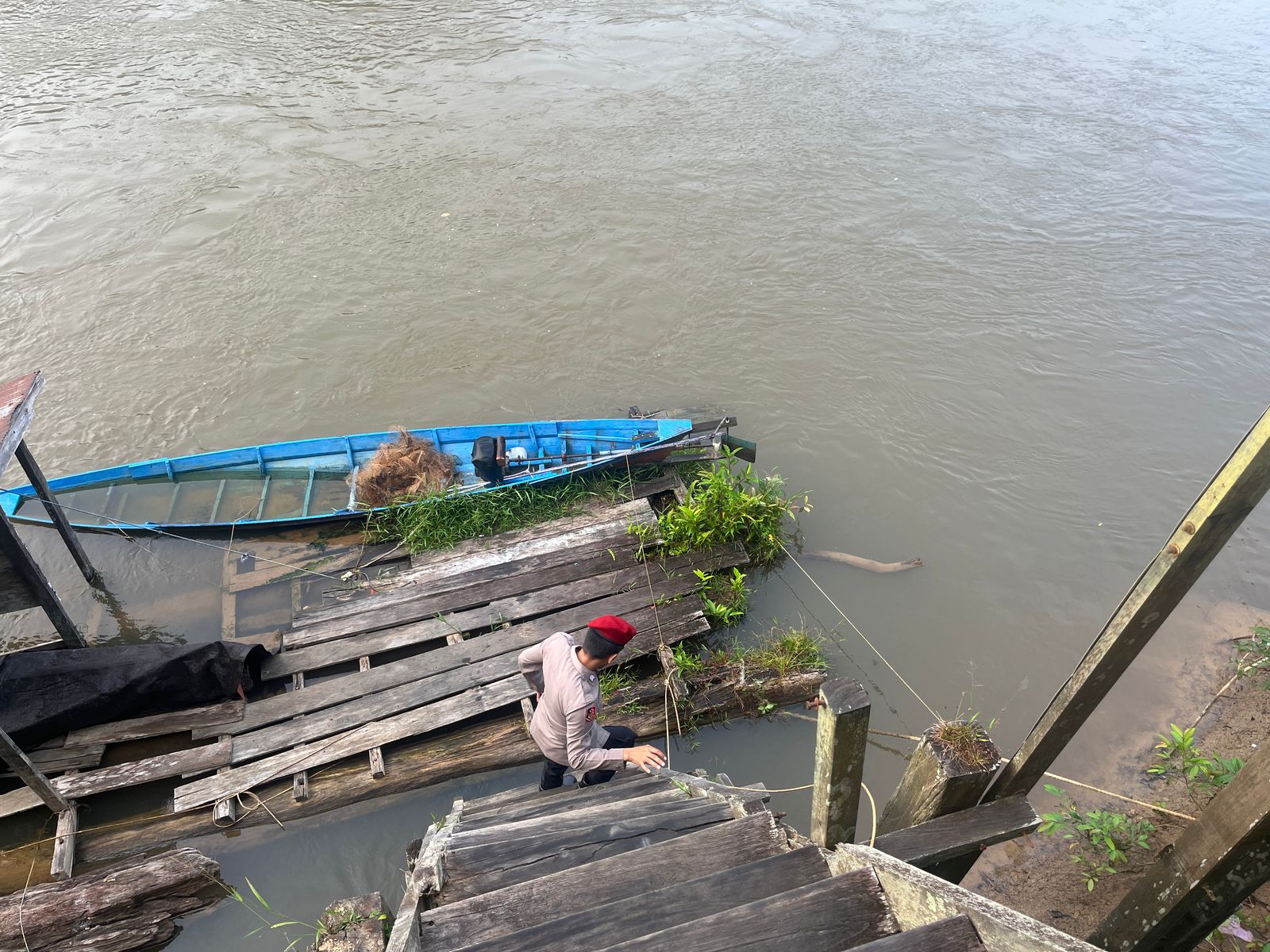 Polsek Lamandau Monitoring DAS Lamandau, Tinggi Muka Air Kembali Mengalami Penurunan