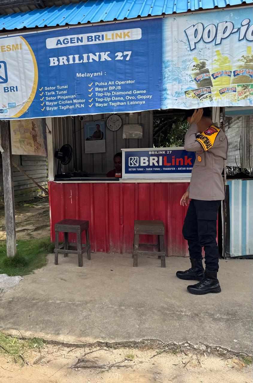 Dengan Patroli Dialogis, Polsek Tewang Sangalang Garing dan Pulau Malan Berikan Rasa Aman Kepada Masyarakat